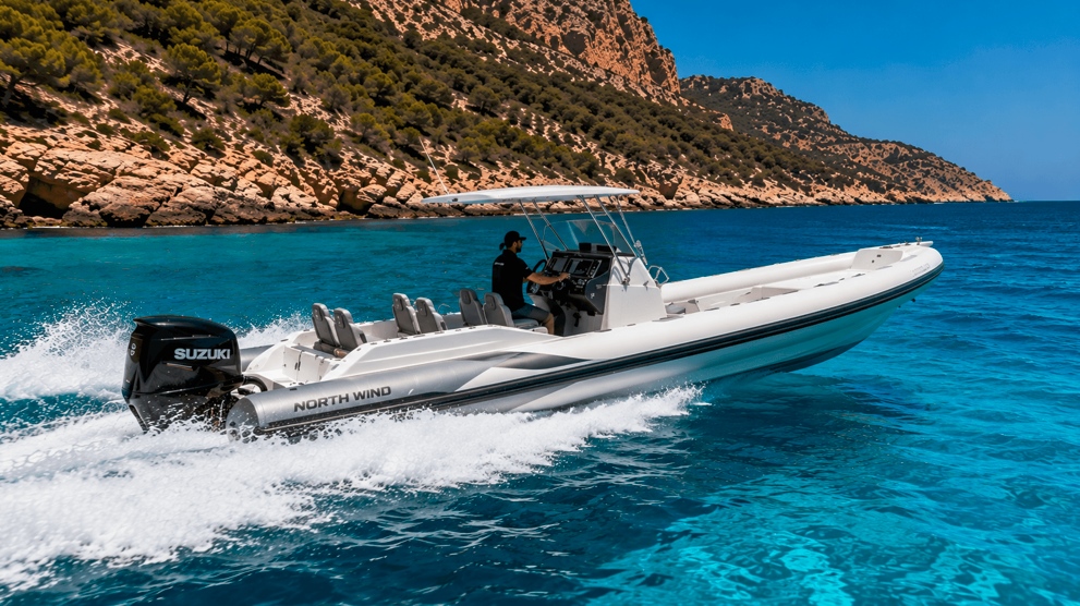 Speed boat trip in Alcudia racing along Mallorca's spectacular north coast